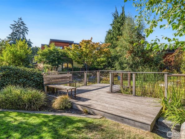 8351 SE 31st Street, Mercer Island WA 98040