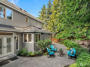 5208 Isola Place NW, Issaquah WA 98027