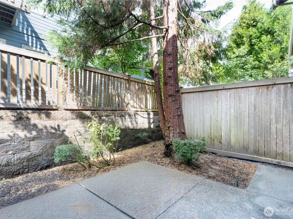 69 Cougar Ridge Road NW 2104, Issaquah WA 98027