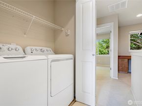 69 Cougar Ridge Road NW 2104, Issaquah WA 98027