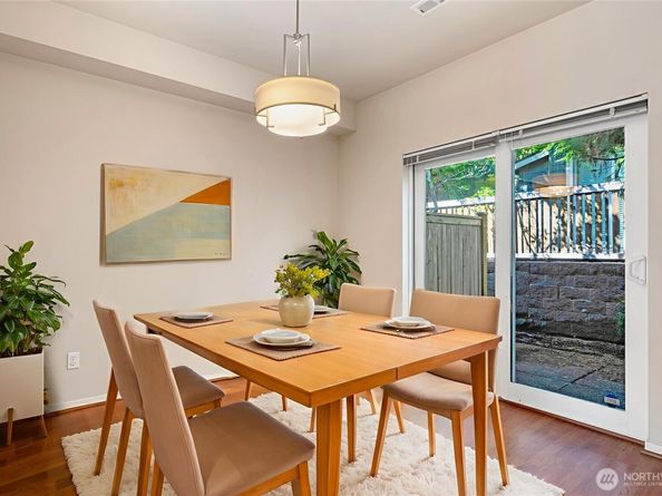 69 Cougar Ridge Road NW 2104, Issaquah WA 98027
