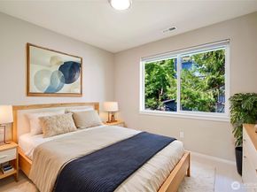 69 Cougar Ridge Road NW 2104, Issaquah WA 98027