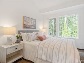 1341 Nolta Loop NE, Bainbridge Island WA 98110