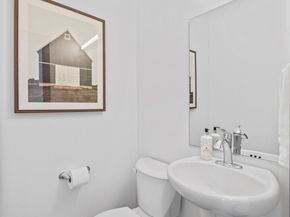 1341 Nolta Loop NE, Bainbridge Island WA 98110