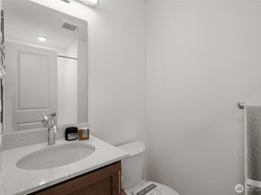 1341 Nolta Loop NE, Bainbridge Island WA 98110