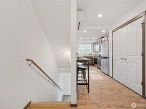 1341 Nolta Loop NE, Bainbridge Island WA 98110
