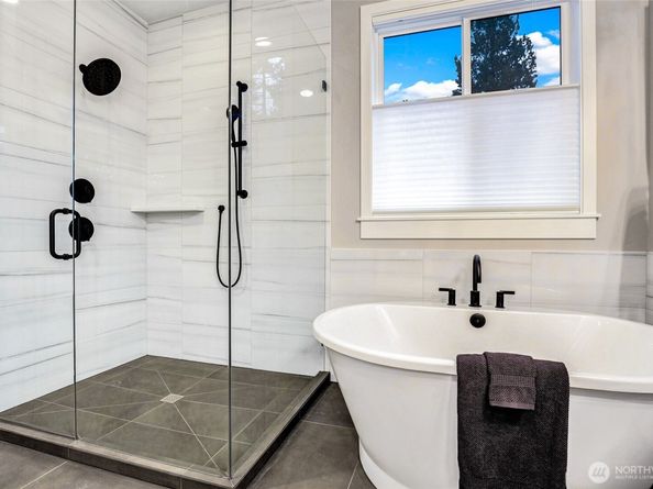 11218 NE 67th Street 3, Kirkland WA 98033