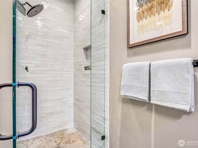 11218 NE 67th Street 3, Kirkland WA 98033