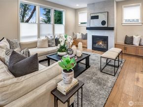 11218 NE 67th Street 3, Kirkland WA 98033