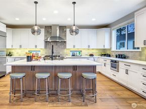 11218 NE 67th Street 3, Kirkland WA 98033