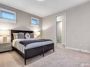 11218 NE 67th Street 3, Kirkland WA 98033