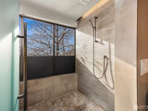 7703 W Mercer Way, Mercer Island WA 98040