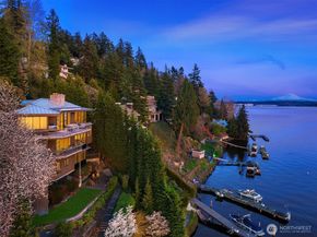 7703 W Mercer Way, Mercer Island WA 98040