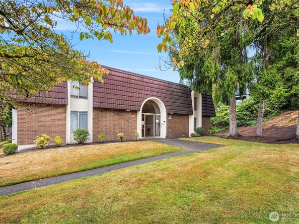 11206 NE 68th Street 224, Kirkland WA 98033