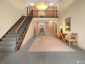 11206 NE 68th Street 224, Kirkland WA 98033