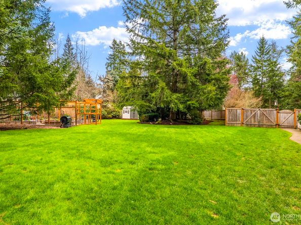21934 NE 140th Way, Woodinville WA 98077