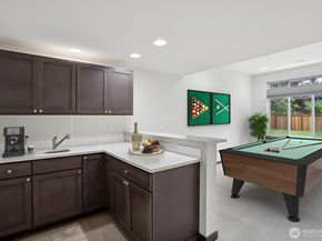 14835 NE 11th Place, Bellevue WA 98007
