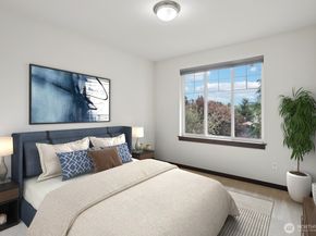 14835 NE 11th Place, Bellevue WA 98007