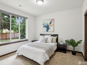 14835 NE 11th Place, Bellevue WA 98007
