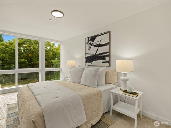 1529 N 39th Street, Seattle WA 98103