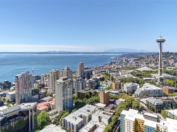 583 Battery Street 1207N, Seattle WA 98121