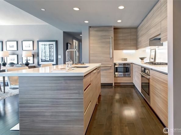 583 Battery Street 1207N, Seattle WA 98121