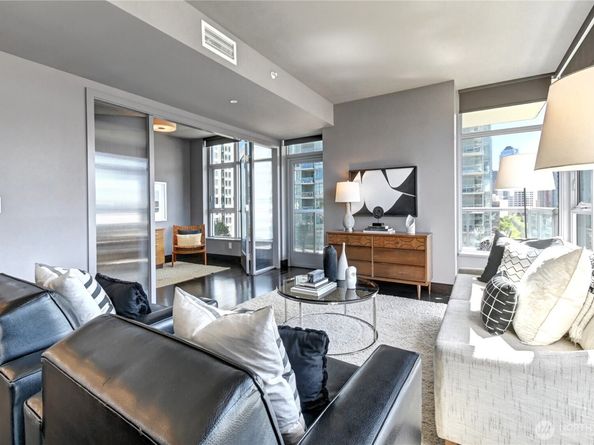 583 Battery Street 1207N, Seattle WA 98121