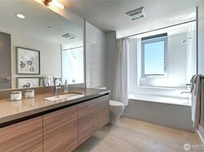 583 Battery Street 1207N, Seattle WA 98121