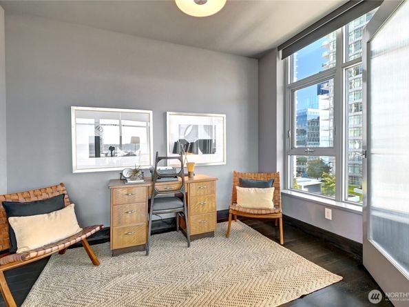 583 Battery Street 1207N, Seattle WA 98121