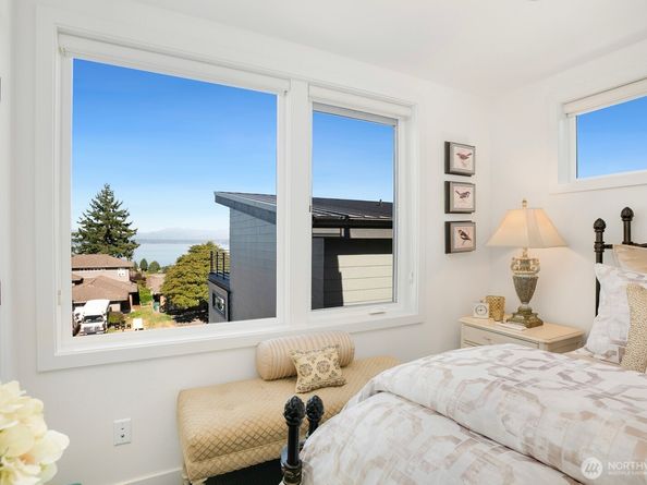 12734 B 7th Avenue NW, Seattle WA 98177