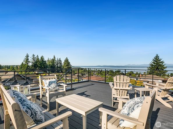 12734 B 7th Avenue NW, Seattle WA 98177