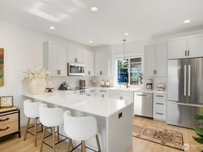 12734 B 7th Avenue NW, Seattle WA 98177