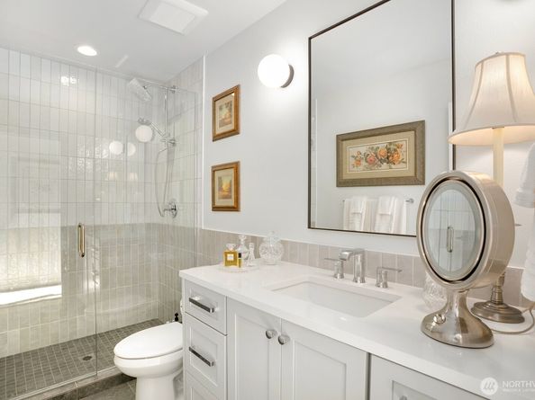 12734 B 7th Avenue NW, Seattle WA 98177