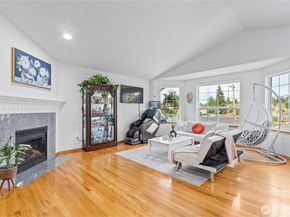11033 18th Avenue SW, Seattle WA 98146