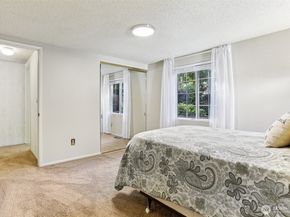 16004 74th Avenue NE, Kenmore WA 98028
