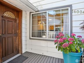16004 74th Avenue NE, Kenmore WA 98028