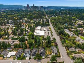 10411 NE 28th Place, Bellevue WA 98004