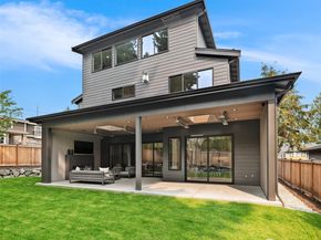 10411 NE 28th Place, Bellevue WA 98004