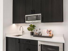 10411 NE 28th Place, Bellevue WA 98004