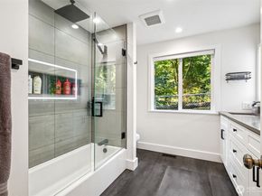26625 SE 152 Street, Issaquah WA 98027