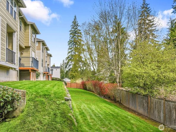 15 164th Street SW J2, Bothell WA 98012