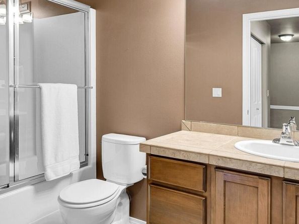 15 164th Street SW J2, Bothell WA 98012