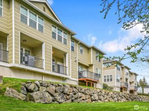 15 164th Street SW J2, Bothell WA 98012