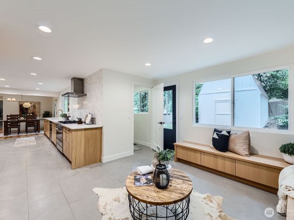 13623 NE 75th Street, Redmond WA 98052