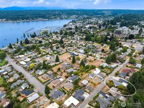 18330 9th Avenue NE, Poulsbo WA 98370