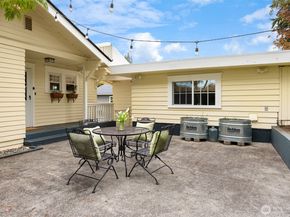 18330 9th Avenue NE, Poulsbo WA 98370