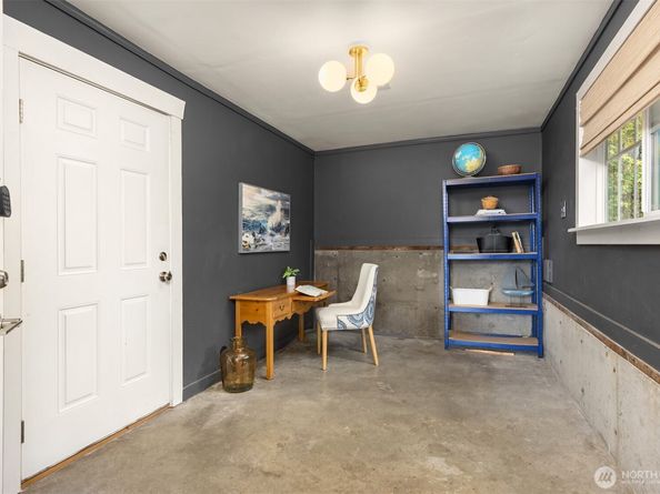 18330 9th Avenue NE, Poulsbo WA 98370