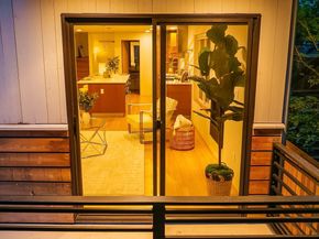 1833 27th Avenue, Seattle WA 98122