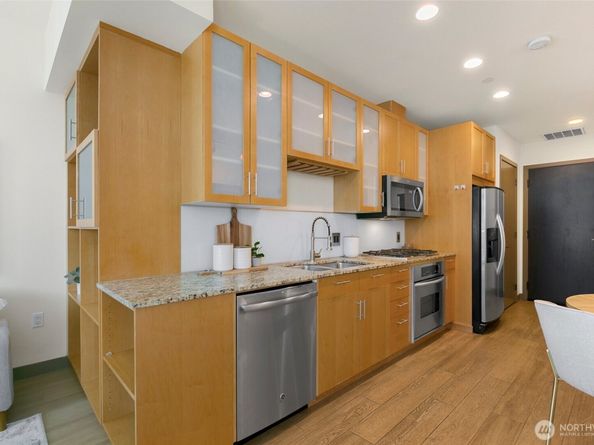 2033 2nd Avenue 2005, Seattle WA 98121