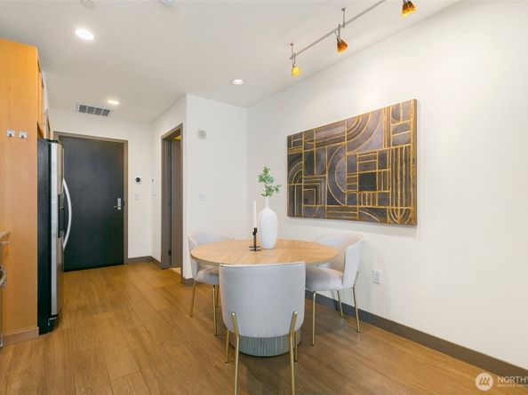 2033 2nd Avenue 2005, Seattle WA 98121